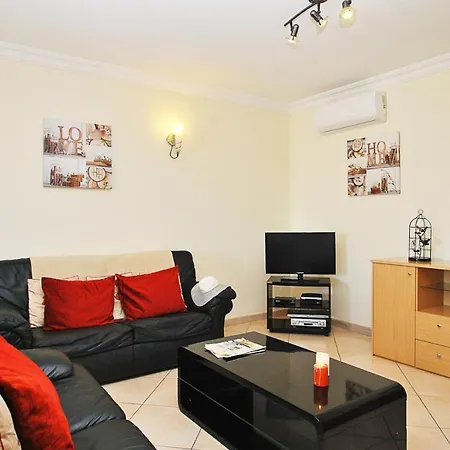 Apartment Paphos By Algarve Vacation *