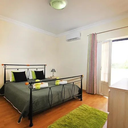 公寓 Paphos By Algarve Vacation *